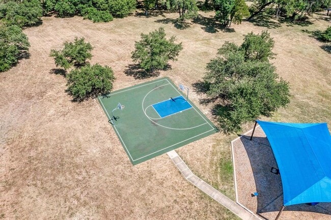 Building Photo - 2308 John Tee Dr