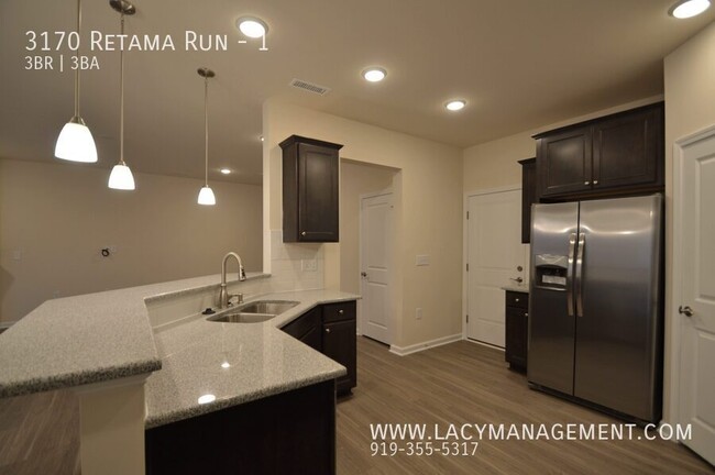 Building Photo - 3170 Retama Run