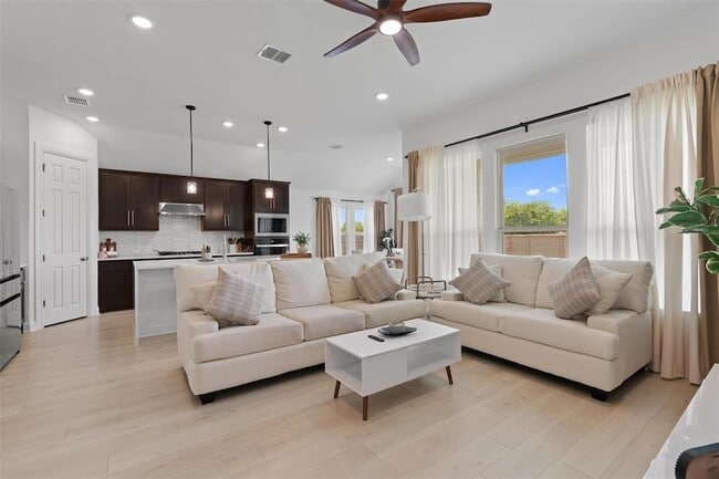Building Photo - 20240 Smedley Dr