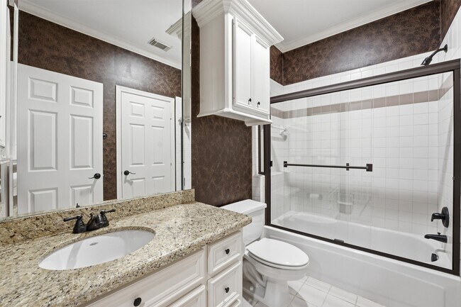 Building Photo - 3210 Maroneal St