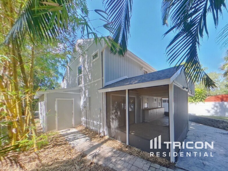 Building Photo - 4335 Olive Ave