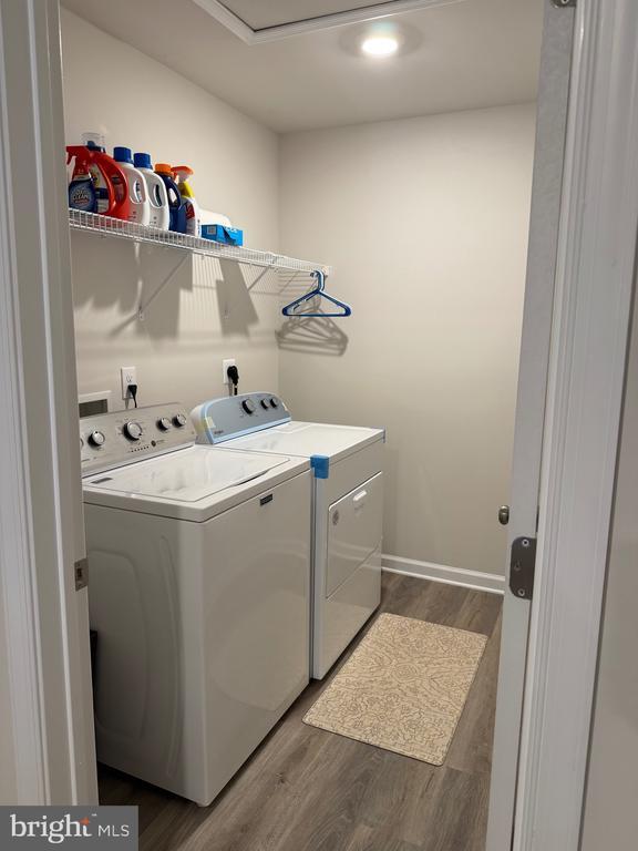 Building Photo - 13 Outsail Ave