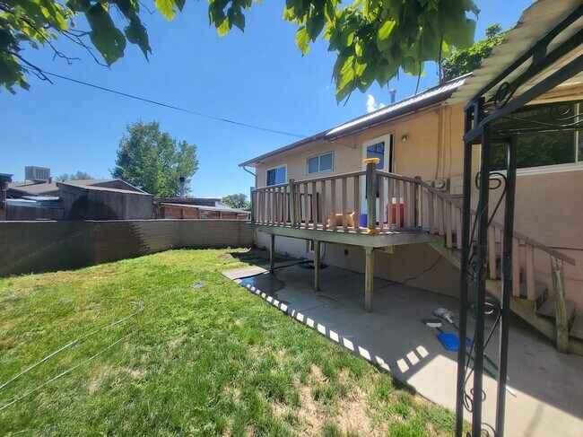 Building Photo - 3611 Devonshire Ln
