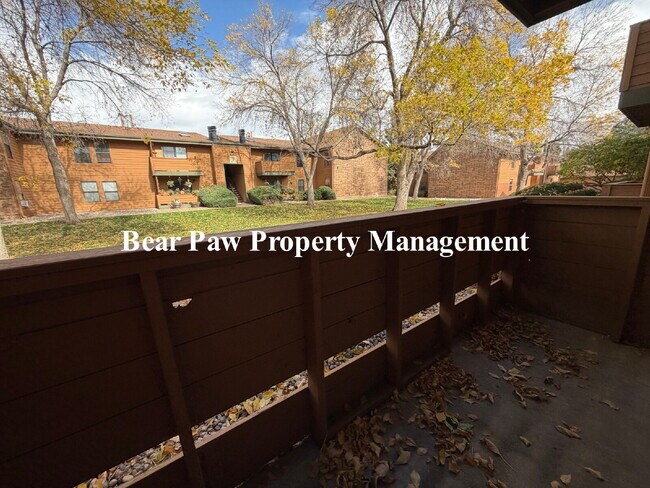 Building Photo - New Lower Price on this Great One Bedroom Condo in Lakewood!"