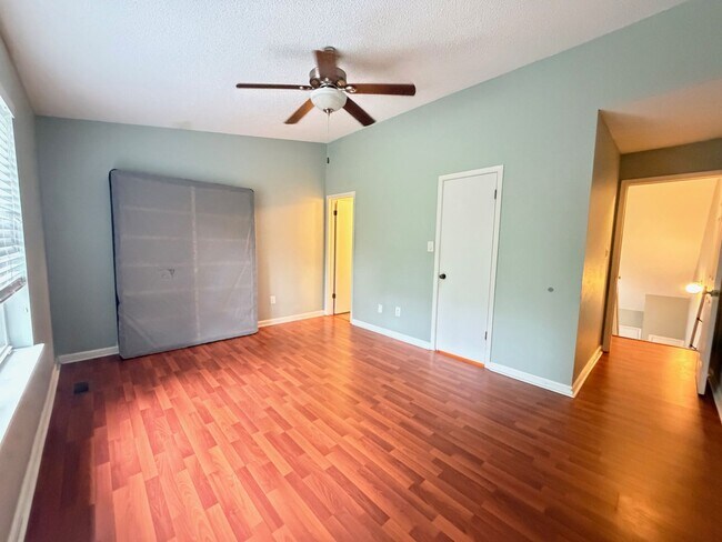 Building Photo - Live Close to It All Near the Colleges & San Luis Mission Park!