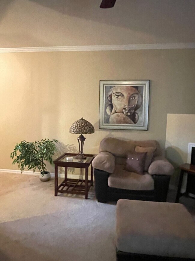 Building Photo - 1/1 in The Links in Haile Plantation!