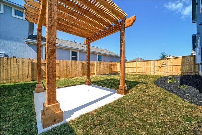 Building Photo - 2924 Sage Ranch Dr