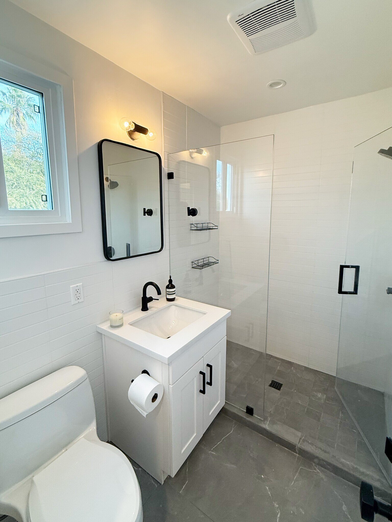 Building Photo - 1756 Franklin St