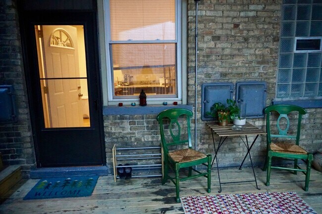 Building Photo - Spacious Renovated 2 Bedroom in North Park
