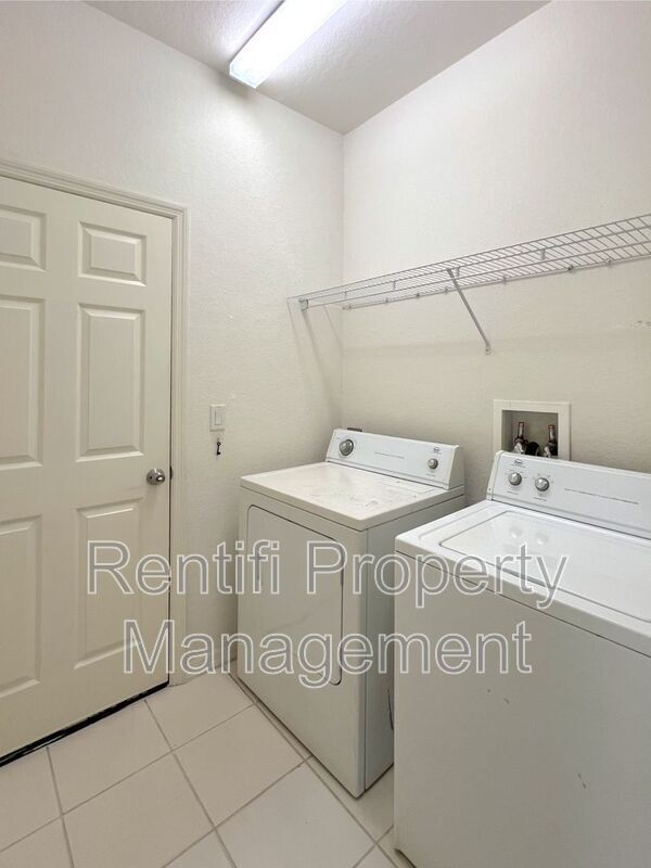 Building Photo - 9240 Gladiolus Preserve Cir