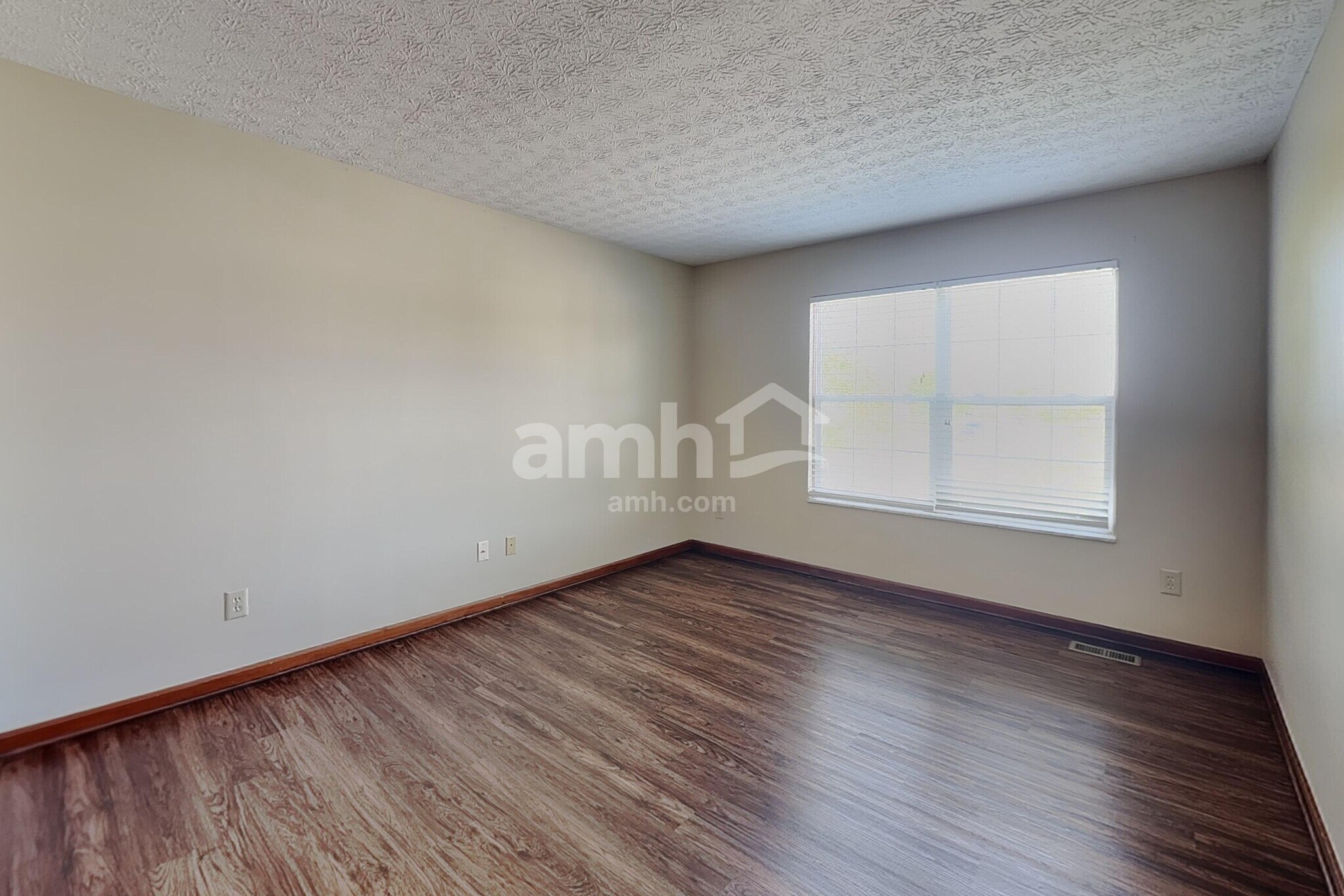 Building Photo - 12400 Bentwood Farms Dr