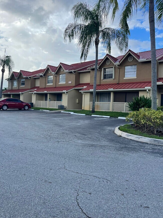 Building Photo - 18344 NW 68th Ave