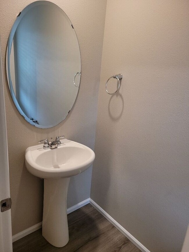 Building Photo - 4 Bed Plus Den in Sultan's New Daisy Crossing