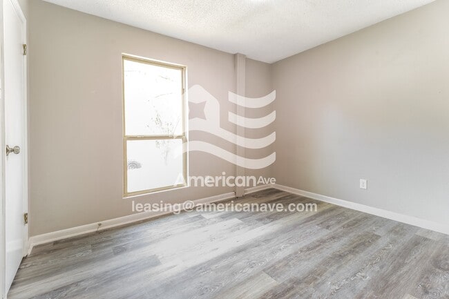 Building Photo - 7623 Claybrook Rd