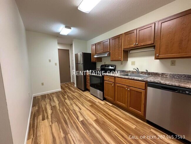 Building Photo - 43 Longrale Park