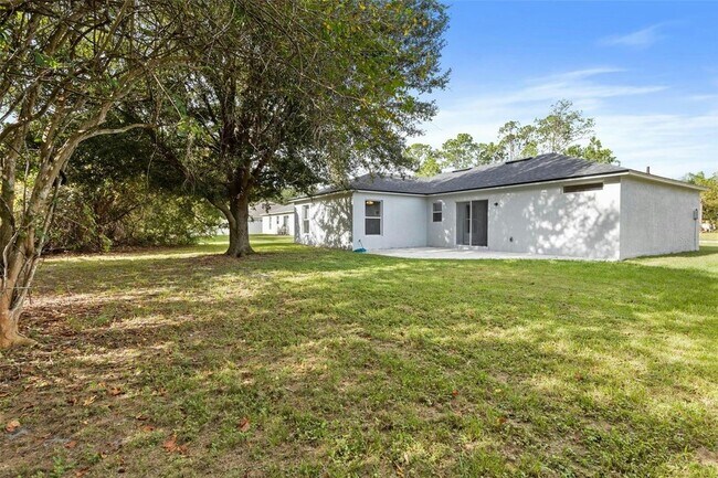 Building Photo - 9 Red Barn Dr