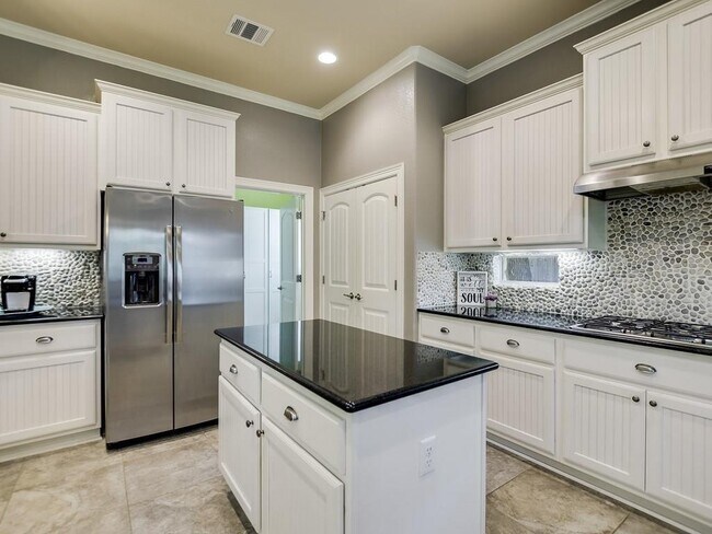 Building Photo - 207 Crosswind Ct
