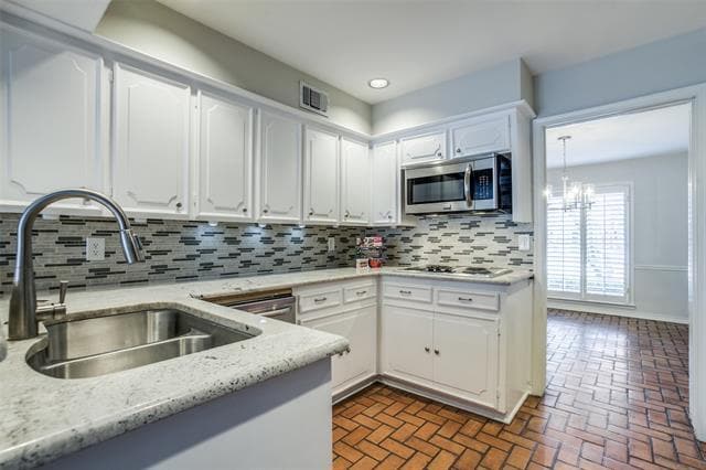 Building Photo - 7758 Dentcrest Dr