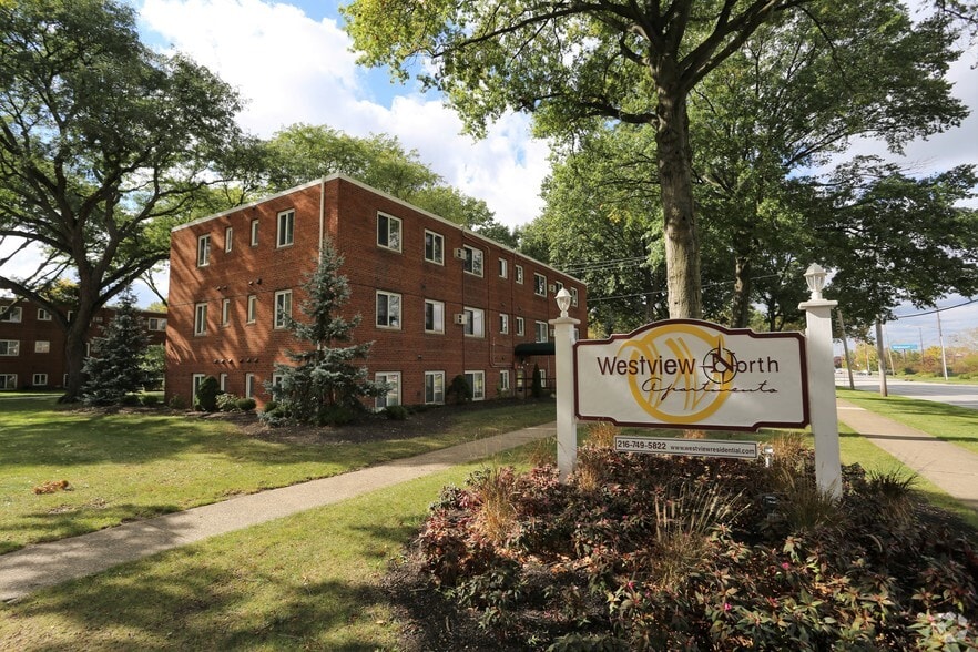 Westview North Apartments 9750 Westview Dr Parma OH 44129 Apartment