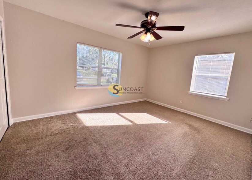 Building Photo - 1438 Magnolia Cir W