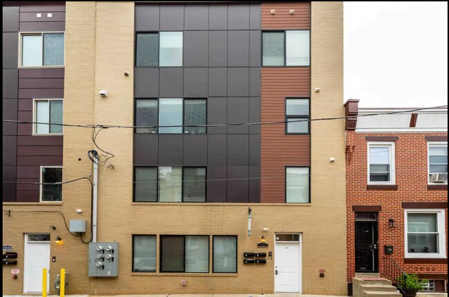 Building Photo - 1257-59 N Newkirk St