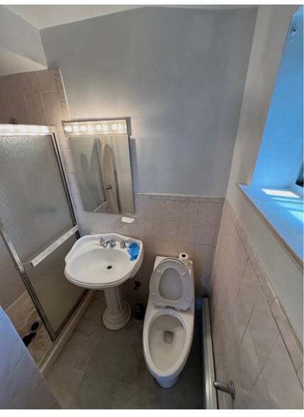 Building Photo - 85-28 66th Ave