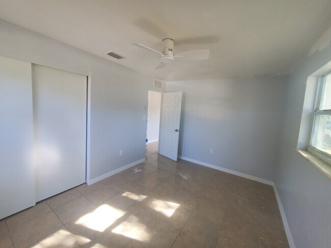 Building Photo - 9319 91 TER SEMINOLE