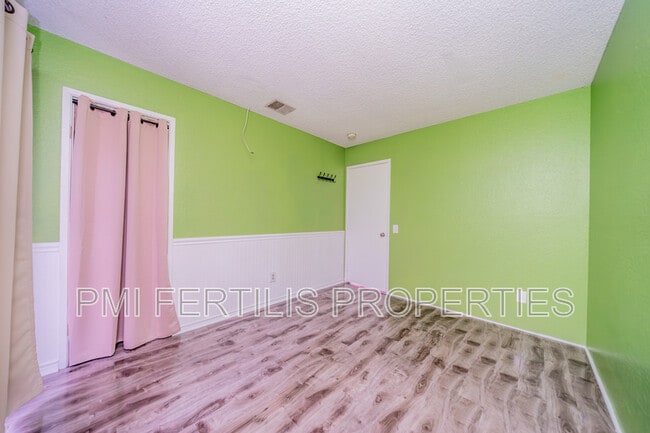 Building Photo - 1506 Webster St