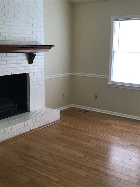Building Photo - 698 Florida Dr