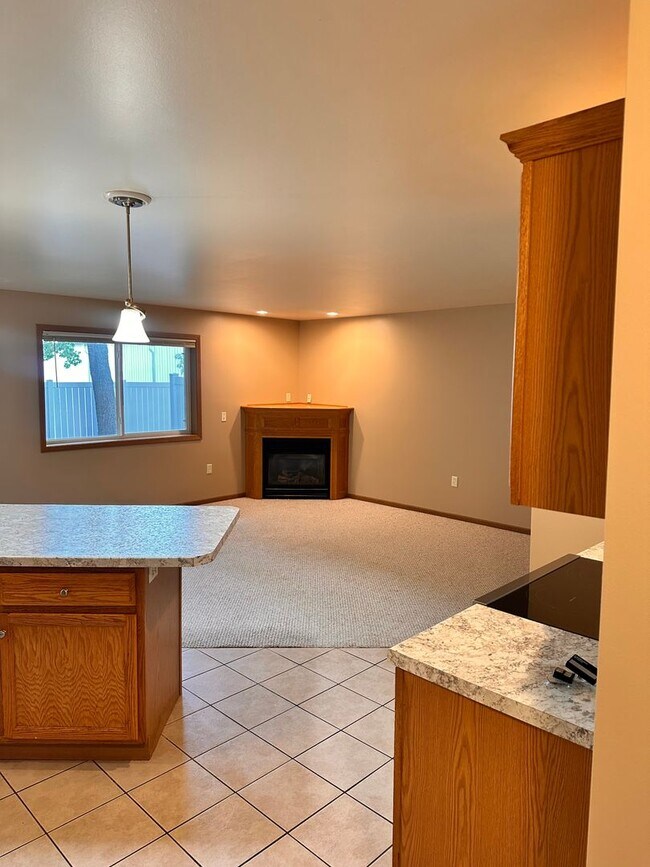 Building Photo - 3566-3572 East Meadows Place