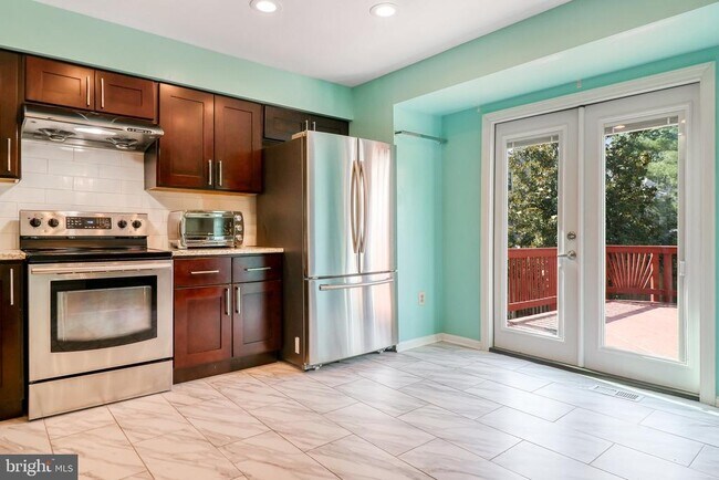 Building Photo - 3964 Rosebay Ct