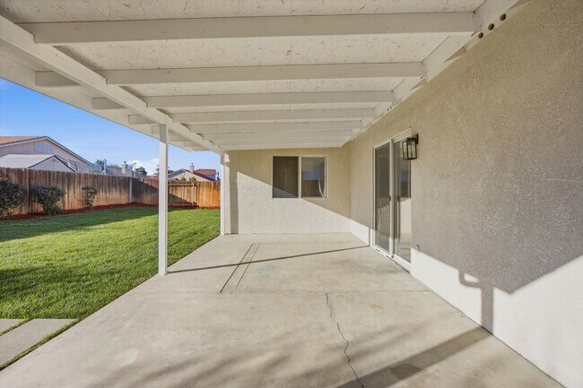 Building Photo - SILVERCREEK BEAUTY !!!  APPLICATION PENDING!!