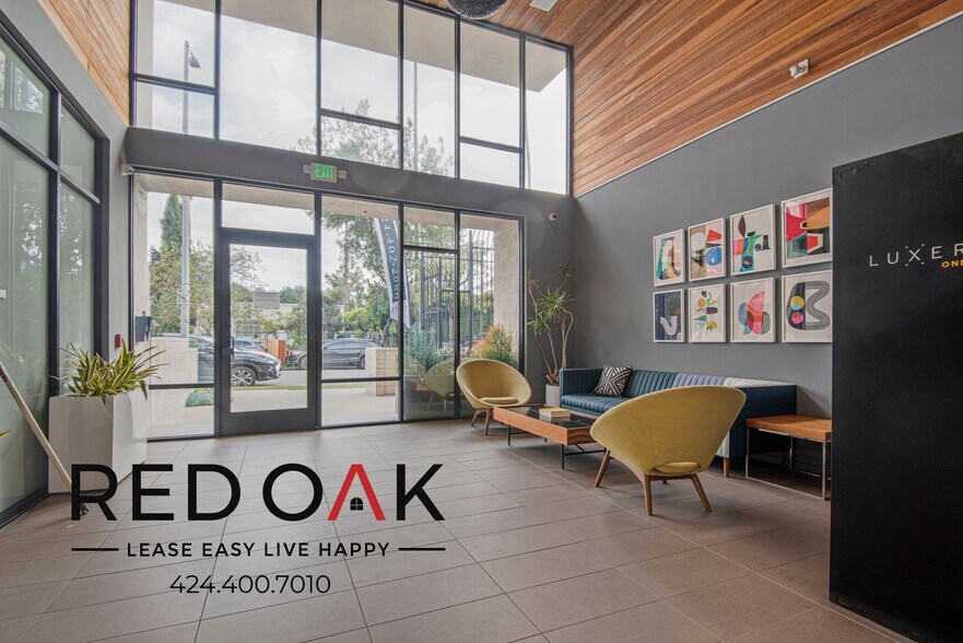 Building Photo - 5727 La Mirada Ave