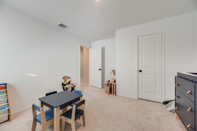 Building Photo - 123 Wheatgrass Ln