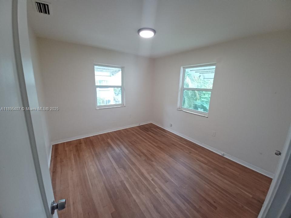 Building Photo - 3670 SW 20th St