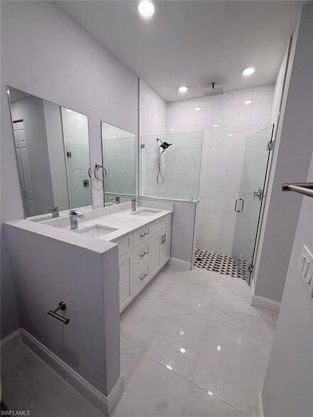 Building Photo - 912 Ossie Ave