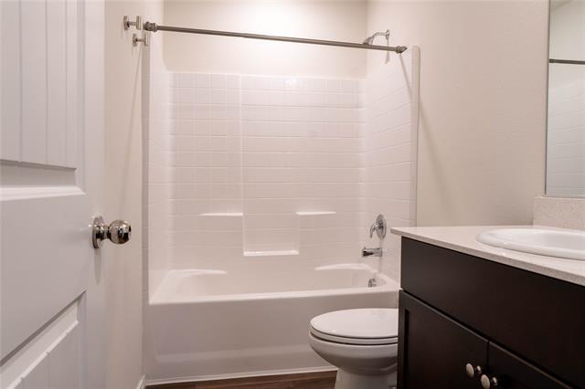 Building Photo - 5324 Vinebrook Wy