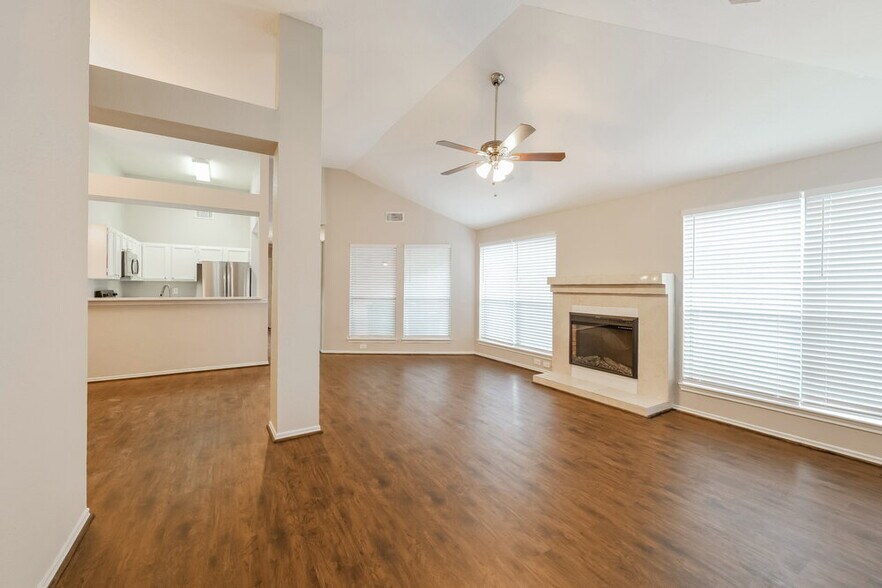 Building Photo - 13819 Smokey Trail Dr
