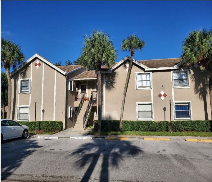 Primary Photo - 9665 Riverside Dr