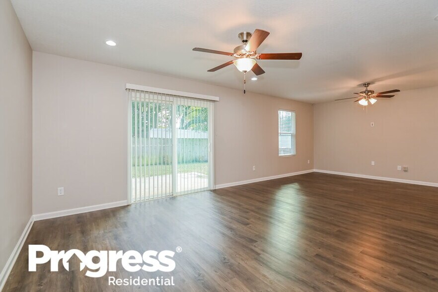 Building Photo - 1390 Sarahs Landing Dr