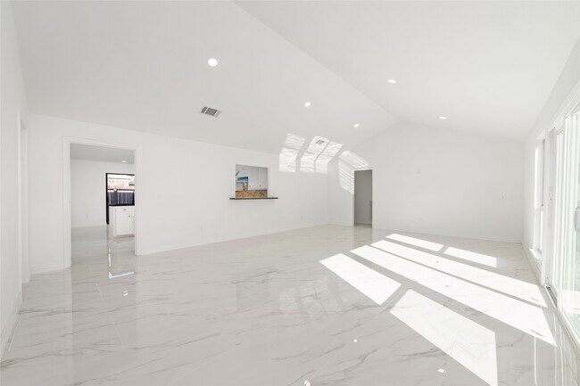 Building Photo - 2707 Ashford Trail Dr