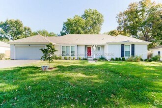 Building Photo - Fantastic four-bedroom ranch in the heart ...