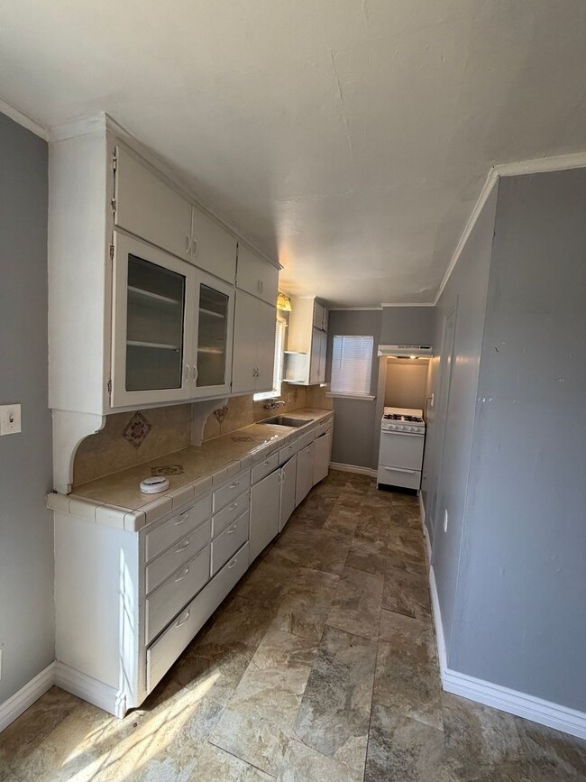 Building Photo - Cute 1 bed 1 bath
