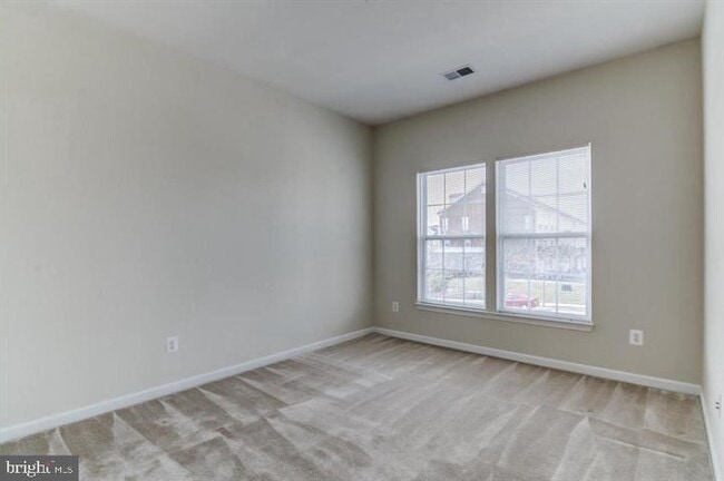 Building Photo - 2002 Idlewild Blvd