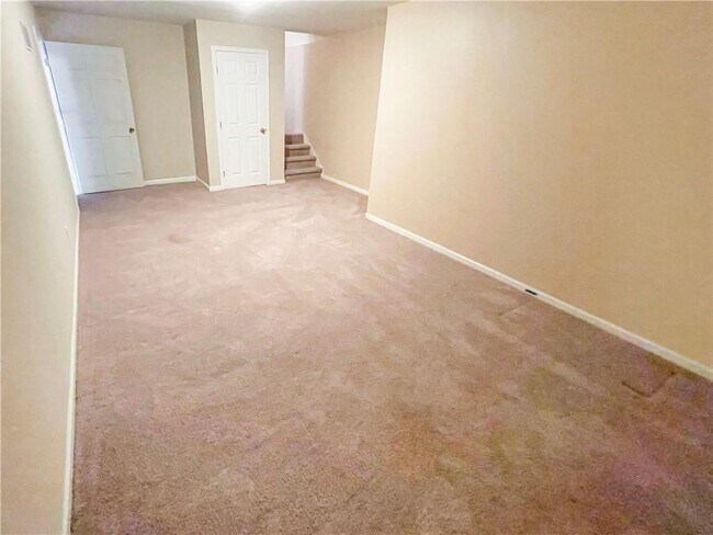 Building Photo - 1598 Brentwood Dr