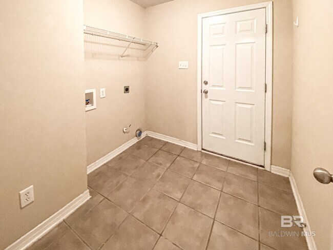 Building Photo - 27450 Hobby Horse Ln