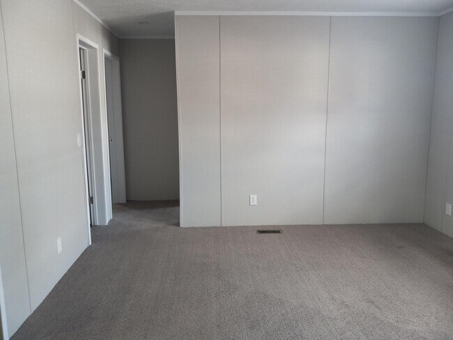 Building Photo - 134 Birch Ct