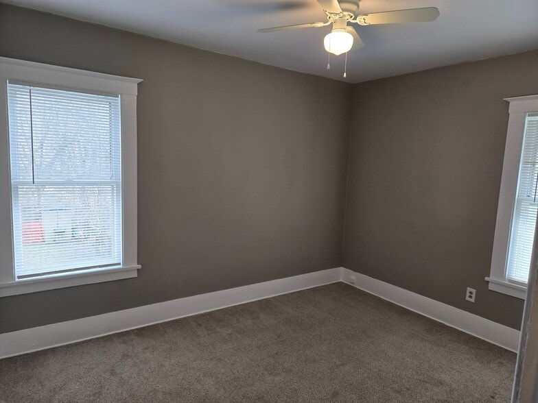 Hall to Bd2 - 295 Crestwood Ave