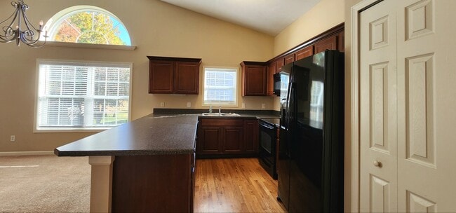 Building Photo - 162 Slindes Wood Cir