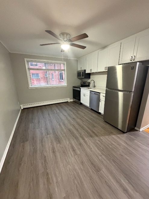 Building Photo - 9 Endicott St